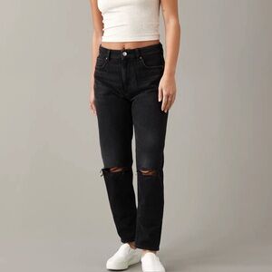 American eagle AE strigid mom jeans ripped knee size 4R